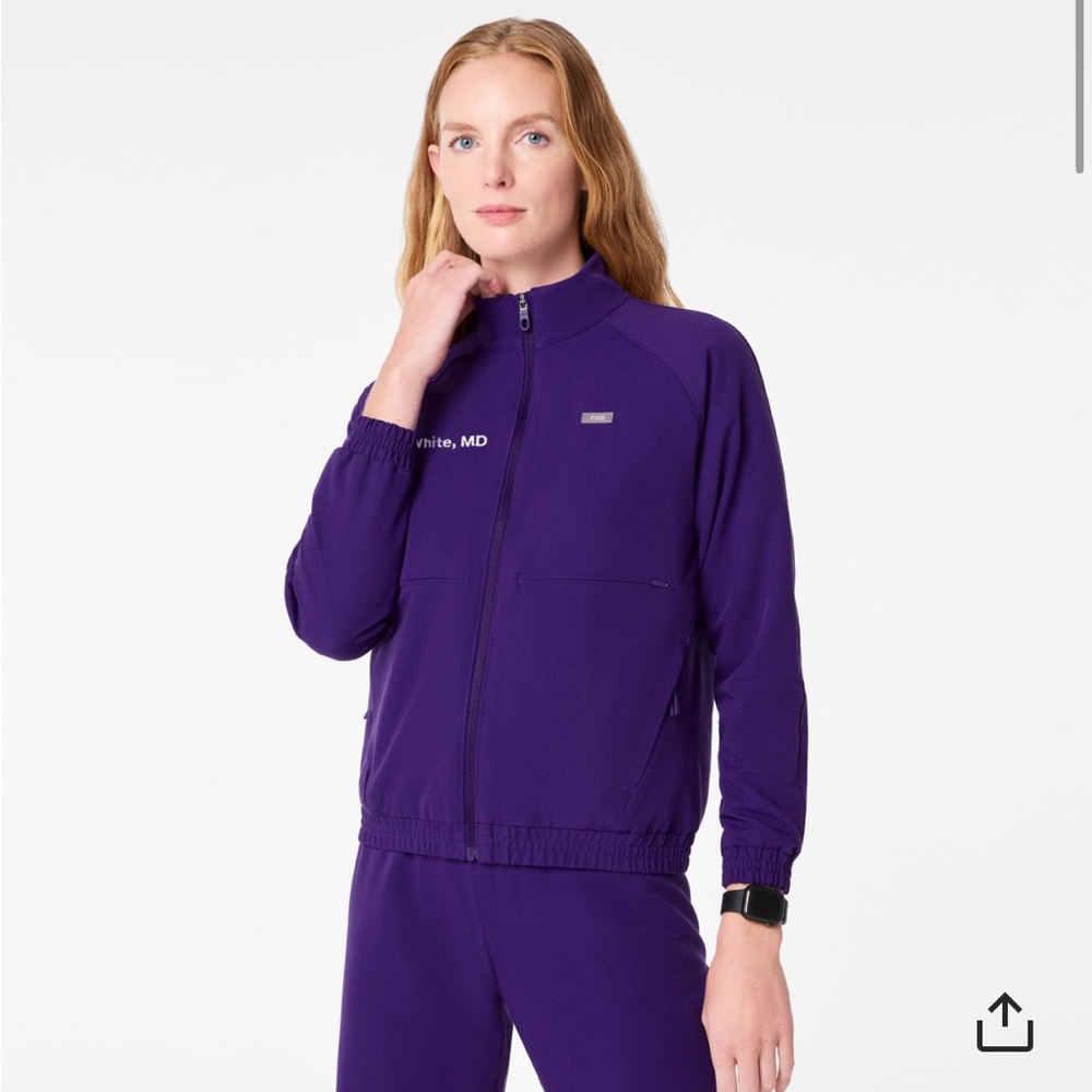 FIGS Sydney scrub jacket pulse purple